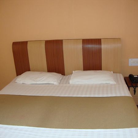 Hotel Bari International Bhubaneswar Pokój zdjęcie