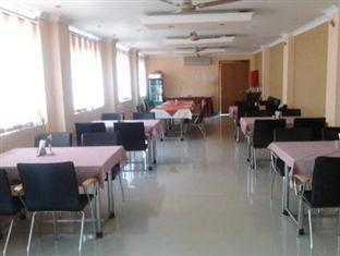 Hotel Bari International Bhubaneswar Zewnętrze zdjęcie