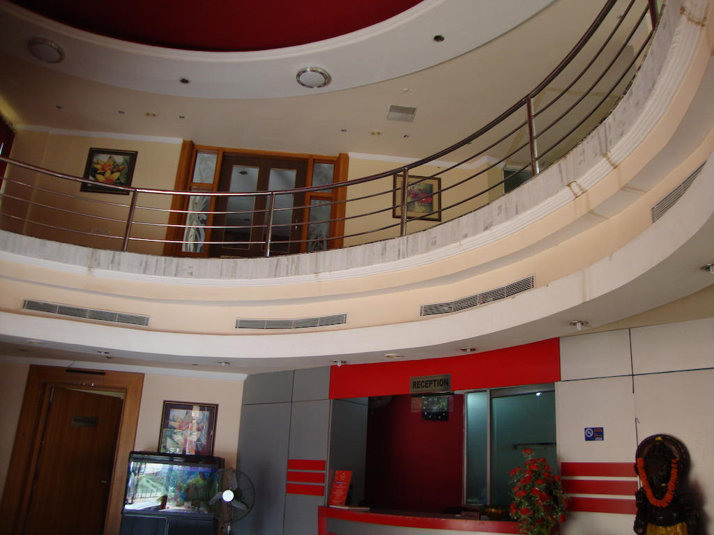 Hotel Bari International Bhubaneswar Zewnętrze zdjęcie
